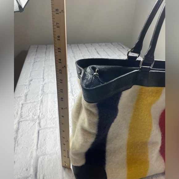 Hudson Bay HBC Striped 100% Wool Bag W Dust Bag Limited Edition Very Rare - Picture 14 of 14